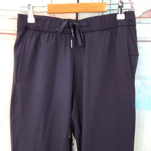 CRZ YOGA Cropped Joggers - Picture 3 of 6